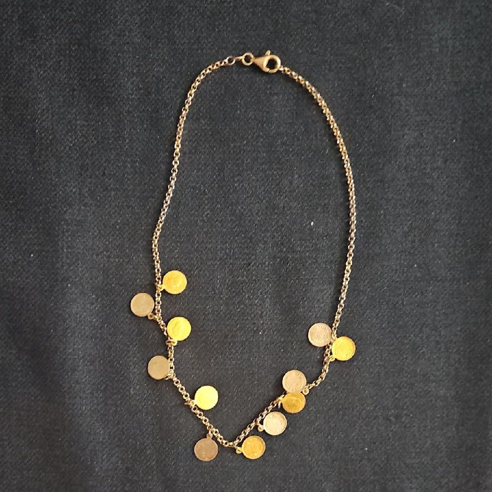 Chic Gold Coin Necklace